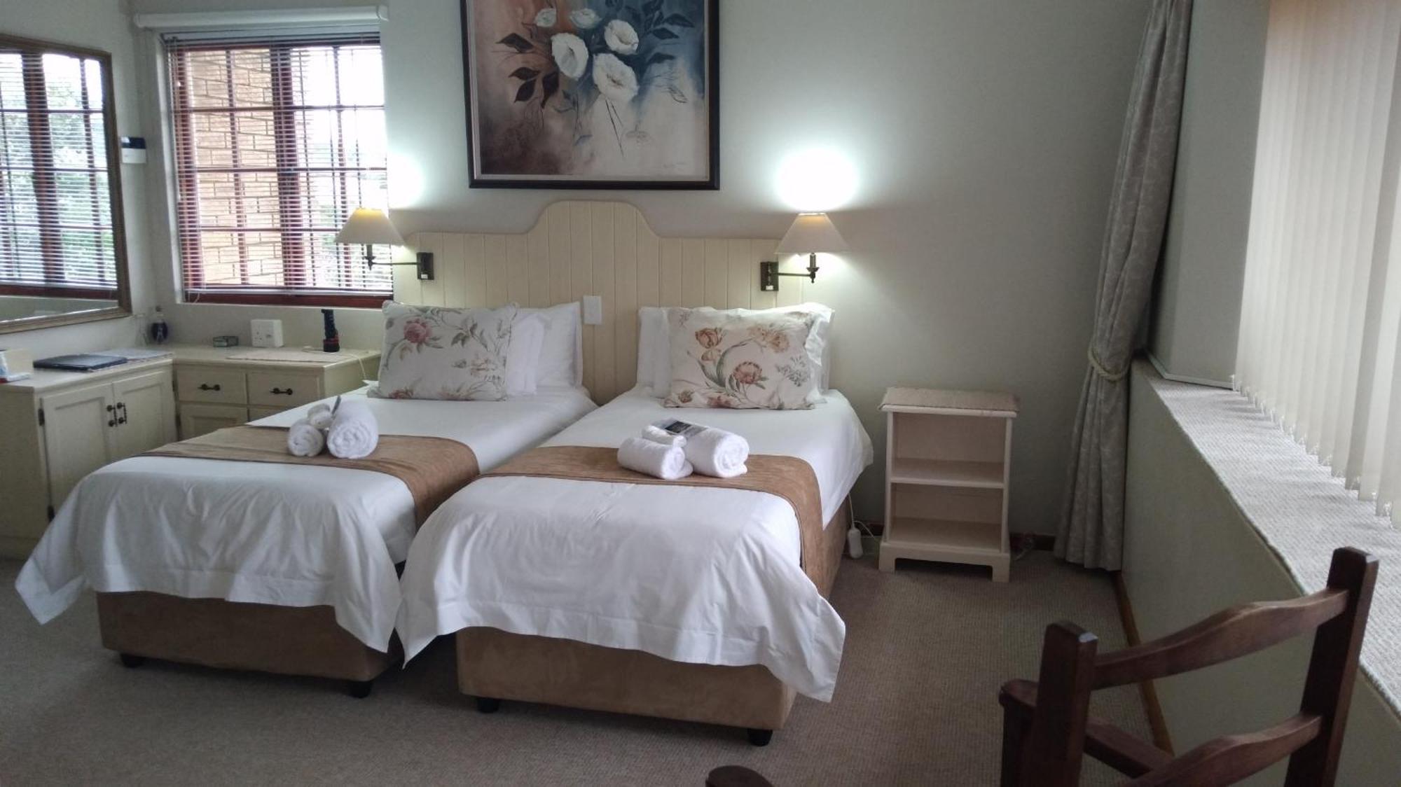 Bayside Lodge Garden Route B&B เพลตเตนเบิร์กเบย์ ภายนอก รูปภาพ