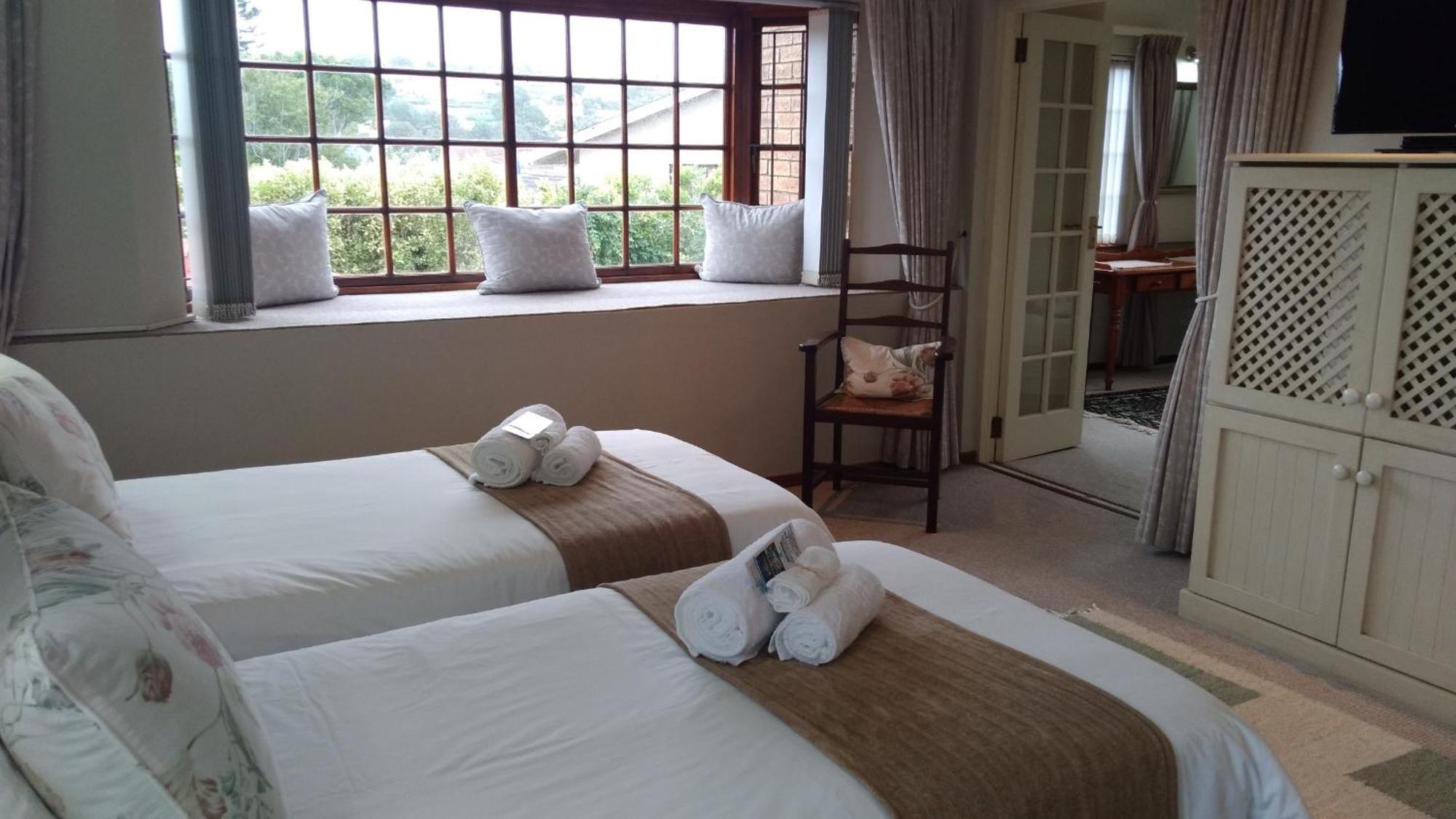Bayside Lodge Garden Route B&B เพลตเตนเบิร์กเบย์ ภายนอก รูปภาพ