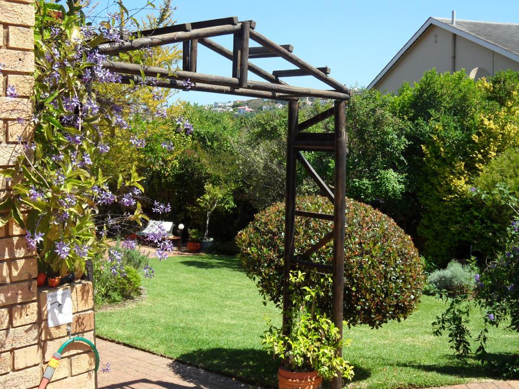 Bayside Lodge Garden Route B&B เพลตเตนเบิร์กเบย์ ภายนอก รูปภาพ