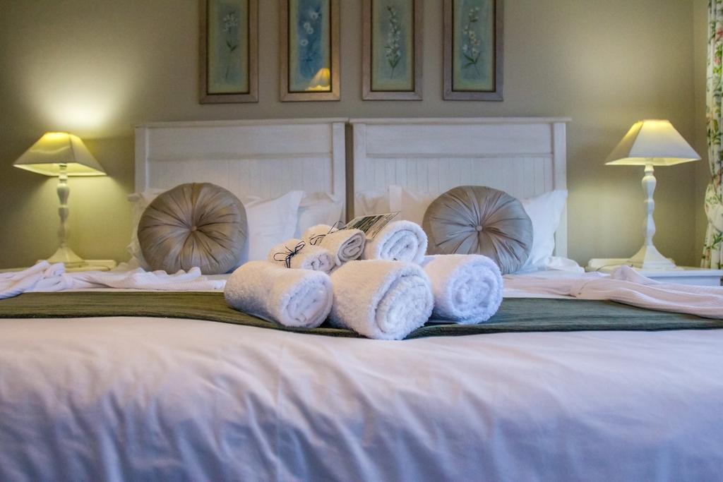 Bayside Lodge Garden Route B&B เพลตเตนเบิร์กเบย์ ภายนอก รูปภาพ