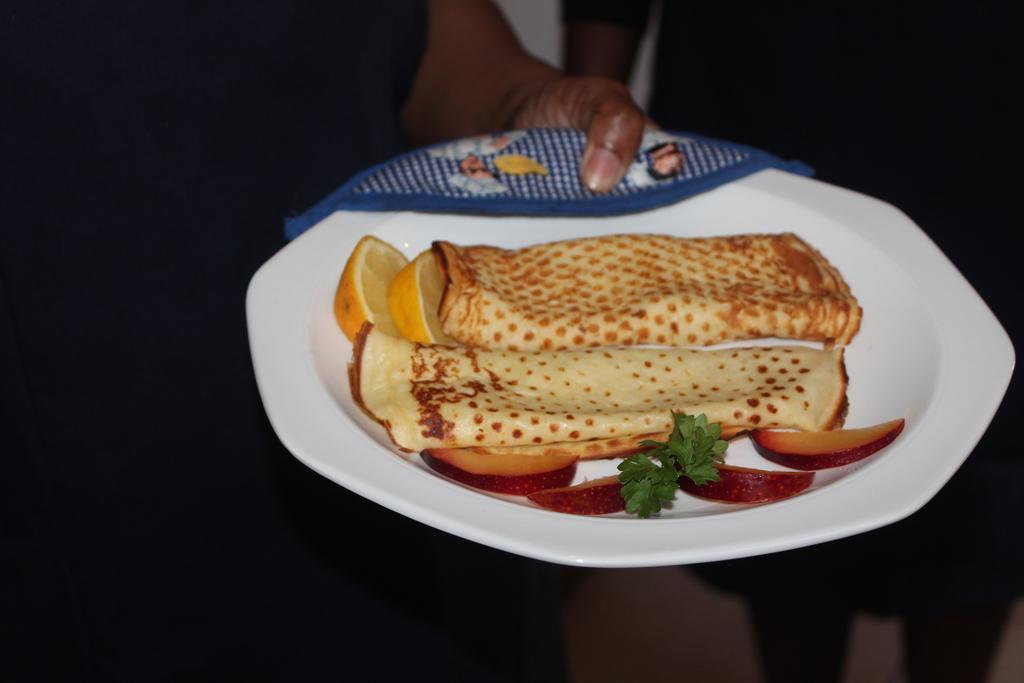 Bayside Lodge Garden Route B&B เพลตเตนเบิร์กเบย์ ภายนอก รูปภาพ