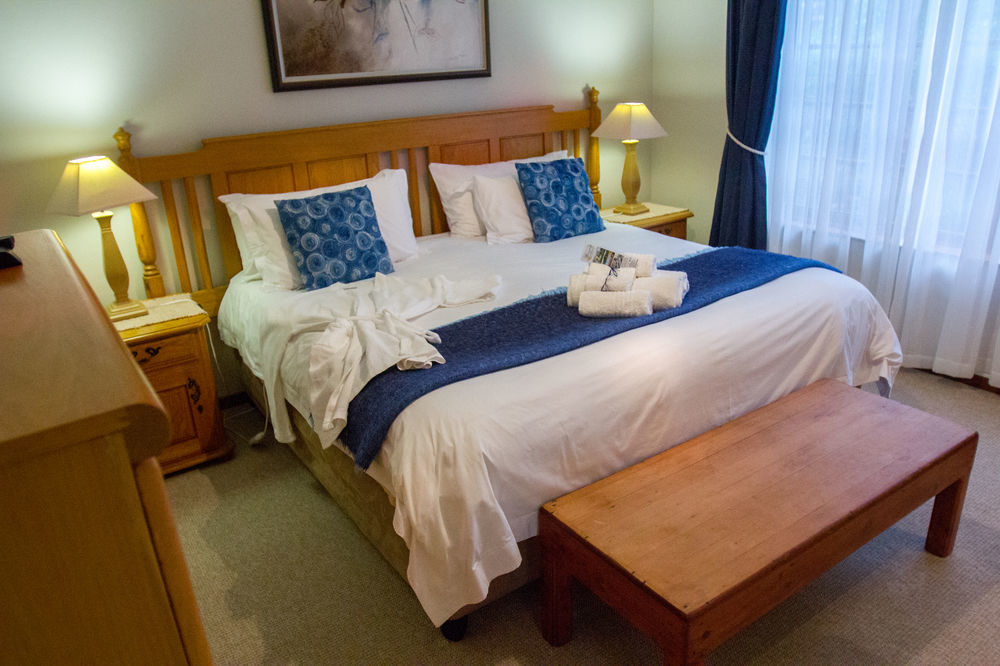Bayside Lodge Garden Route B&B เพลตเตนเบิร์กเบย์ ภายนอก รูปภาพ