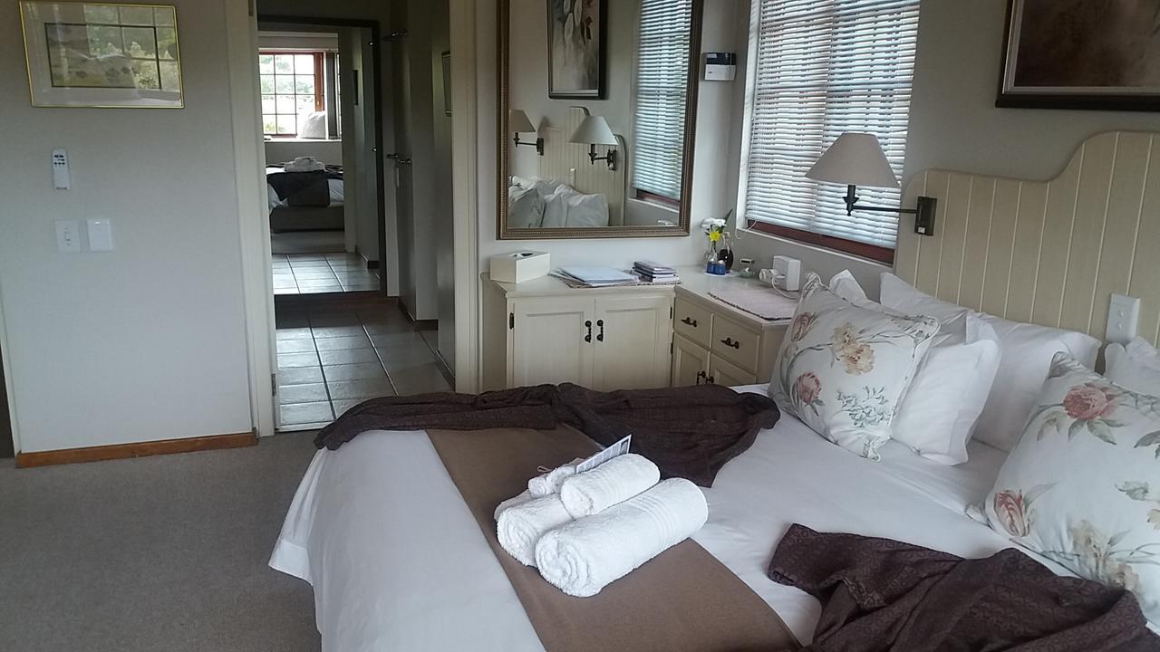 Bayside Lodge Garden Route B&B เพลตเตนเบิร์กเบย์ ภายนอก รูปภาพ