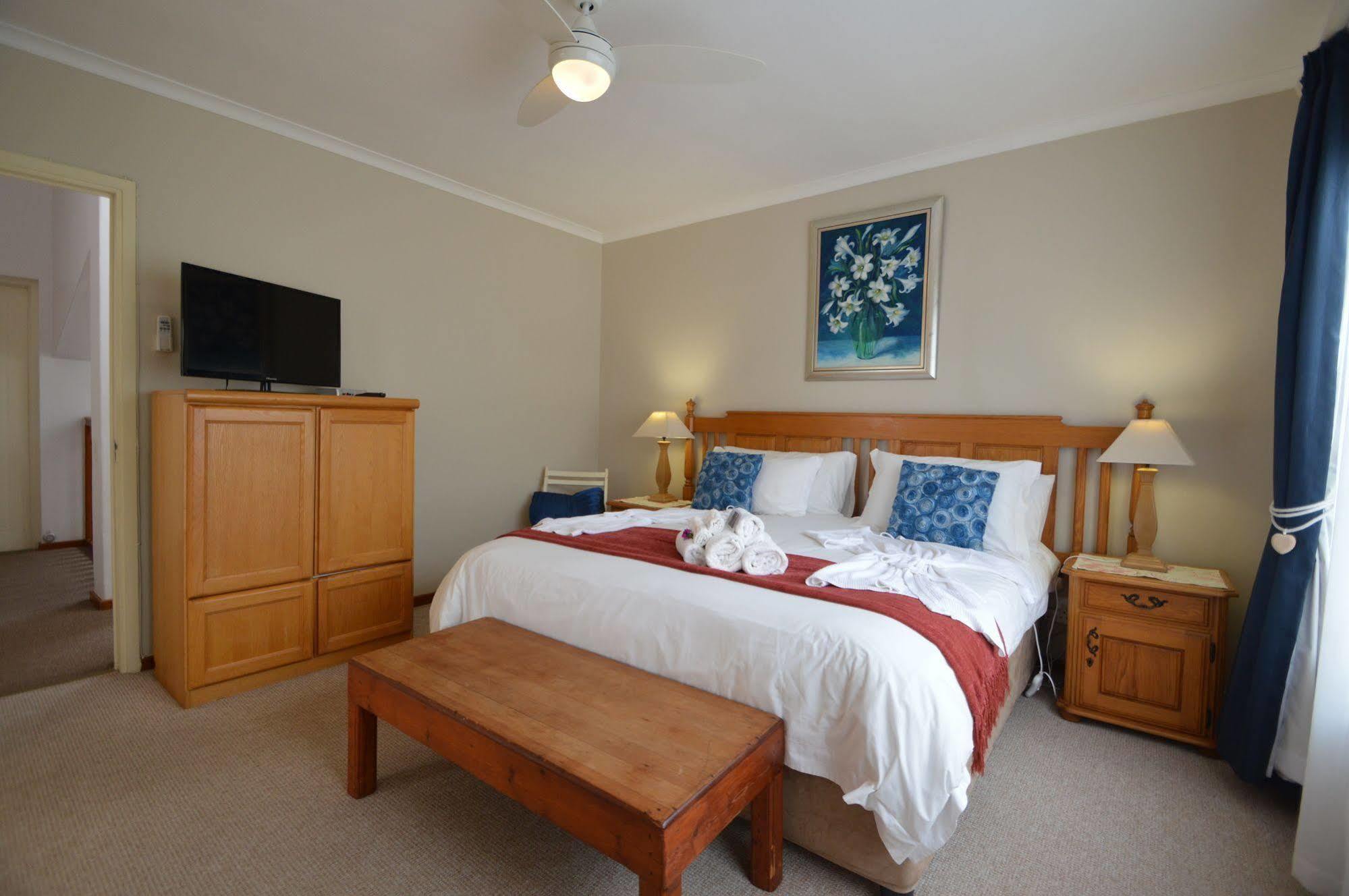 Bayside Lodge Garden Route B&B เพลตเตนเบิร์กเบย์ ภายนอก รูปภาพ