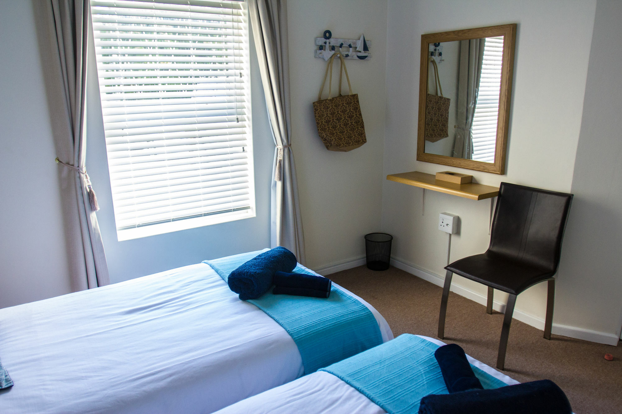 Bayside Lodge Garden Route B&B เพลตเตนเบิร์กเบย์ ภายนอก รูปภาพ